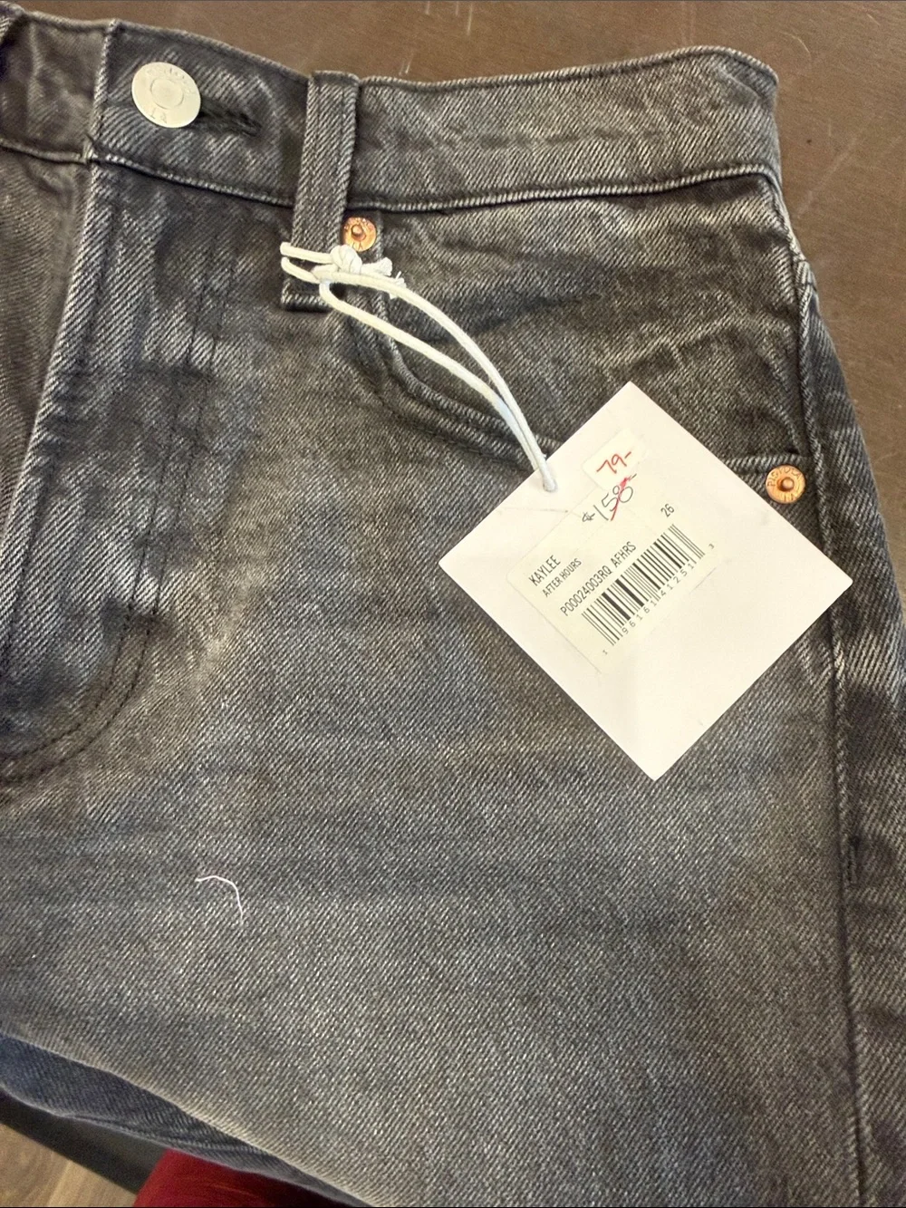 Pistola Kaylee Loose Short After Hours